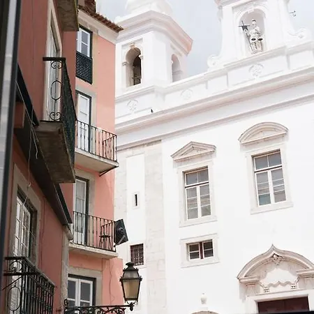 Beautiful Studio In Historic Alfama Lisbon Room photo