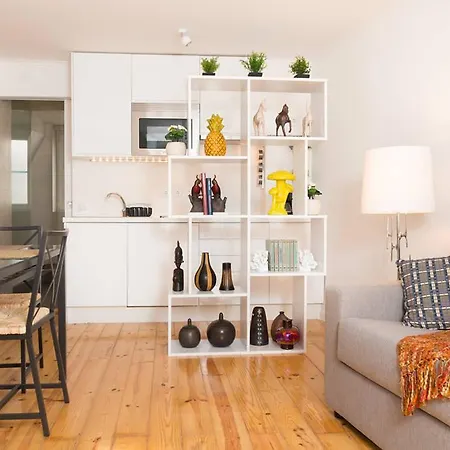 Beautiful Studio In Historic Alfama Lisbon Room photo