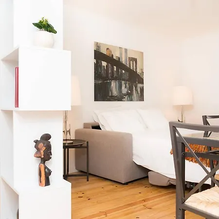 Beautiful Studio In Historic Alfama Lisbon Room photo
