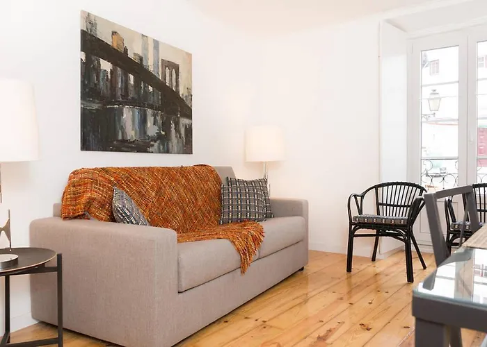 Beautiful Studio In Historic Alfama